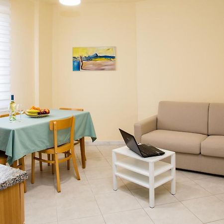 Mariarita Apartment Альгеро Экстерьер фото